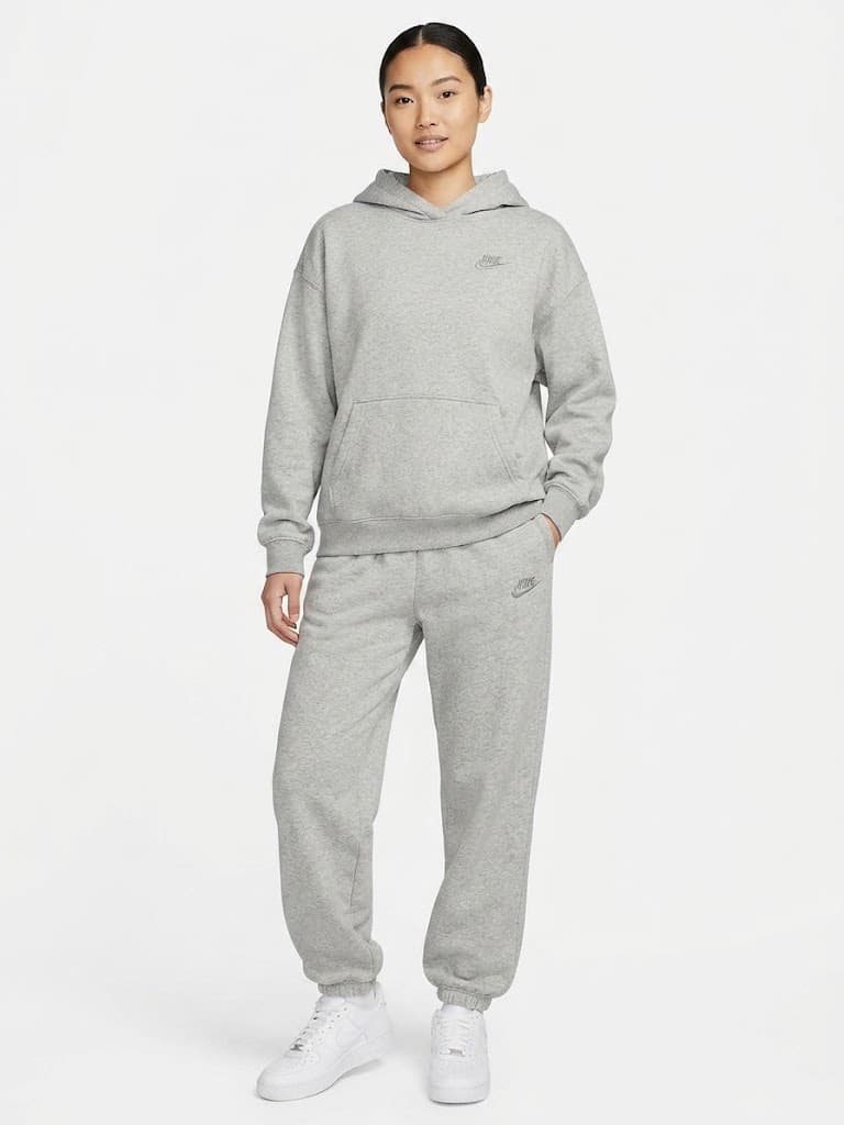 Ensemble deux pièces à capuche Nike pour femme avec logo classique