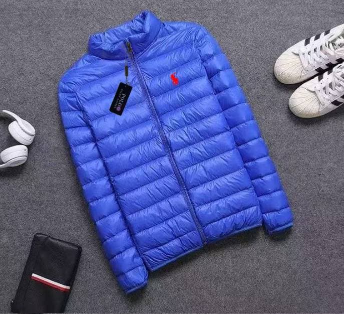Doudoune légère POLO, à capuche violette, résistante et durable pour un usage quotidien décontracté et en extérieur en Europe