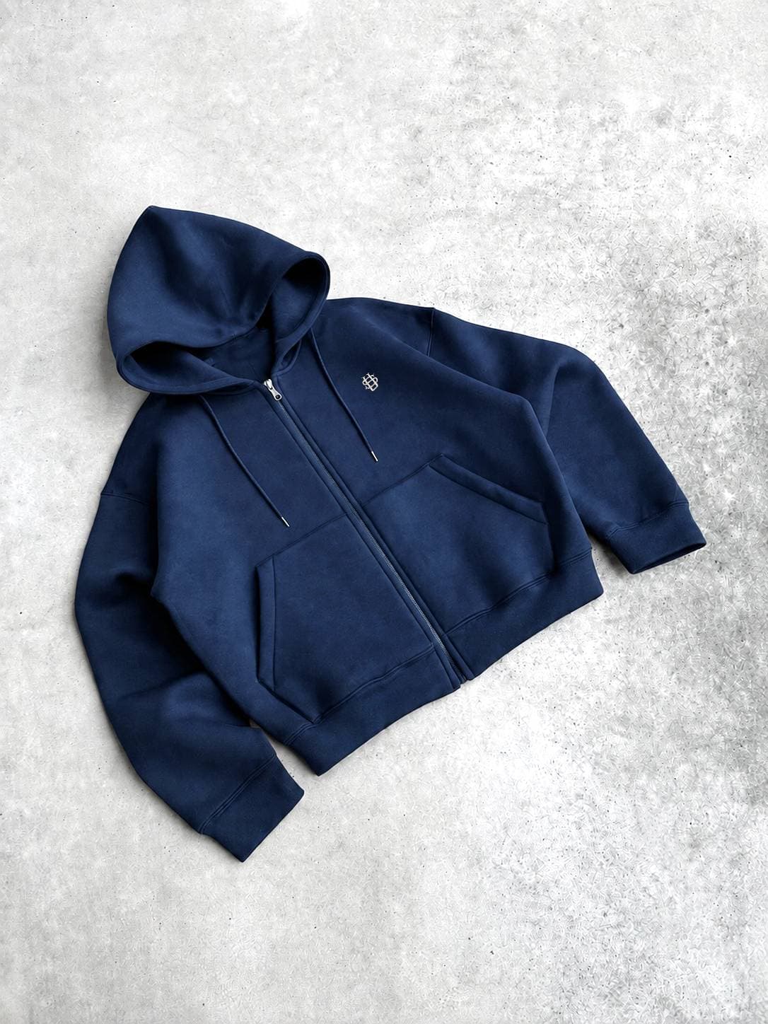 Sweat à capuche unisexe tendance Y2K, style streetwear 2026, disponible en noir, bordeaux, bleu roi, gris, rose et multicolore