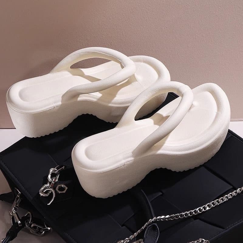 European and American high-heeled flip-flops for women with thick soles to increase height and feel of stepping on shit, EVA flip-flops