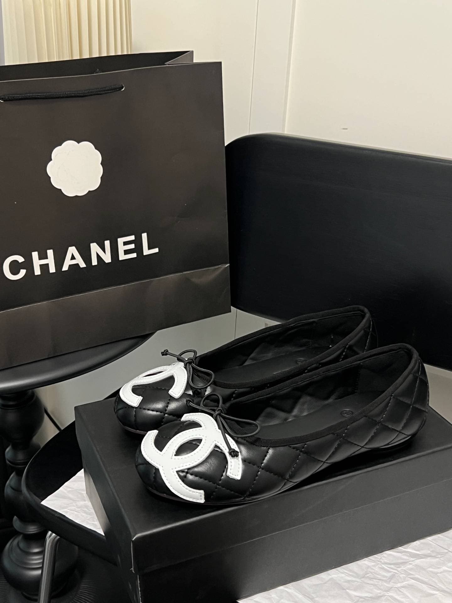 Ballerines Chanel pour femme, collection Single Shoes, modèle classique par excellence, talon de 2 cm