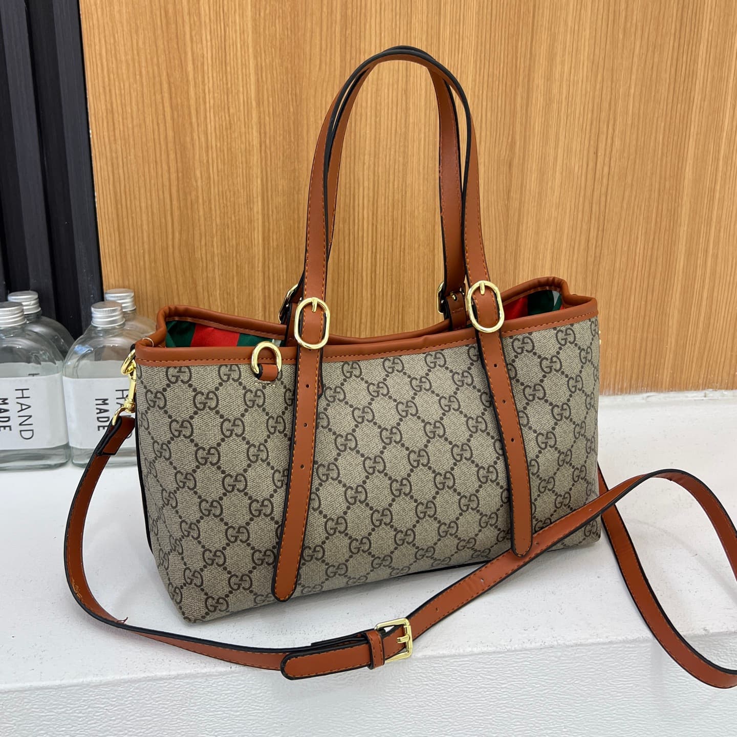 Sac cabas moyen à emblème GG, sac bandoulière, sac à main, sac seau, sac à bandoulière pour femme