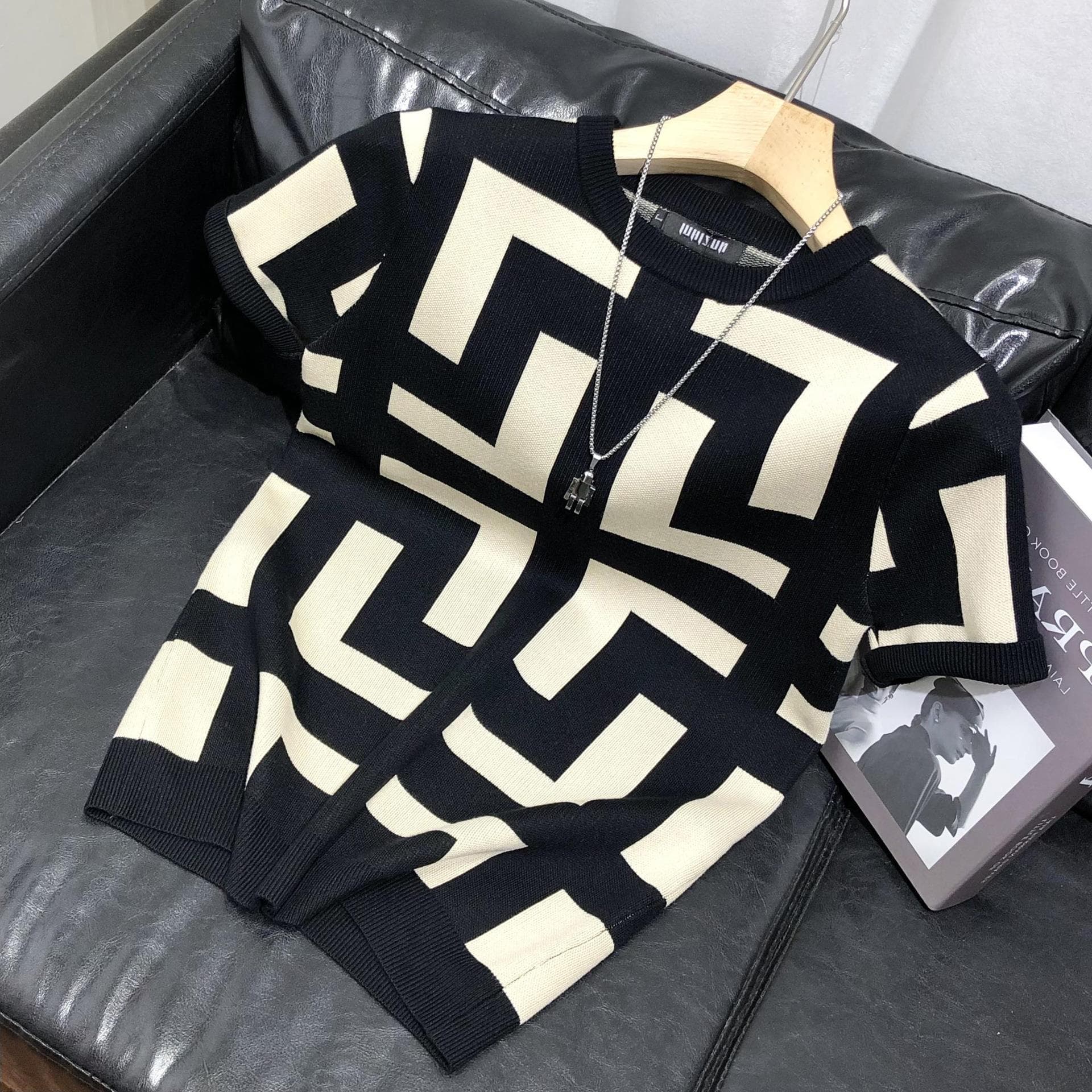Spring And Autumn Geometric Pattern Base Layer Men's Fitted Casual Short-sleeved Knitted Top Layer Summer T-shirt Men's