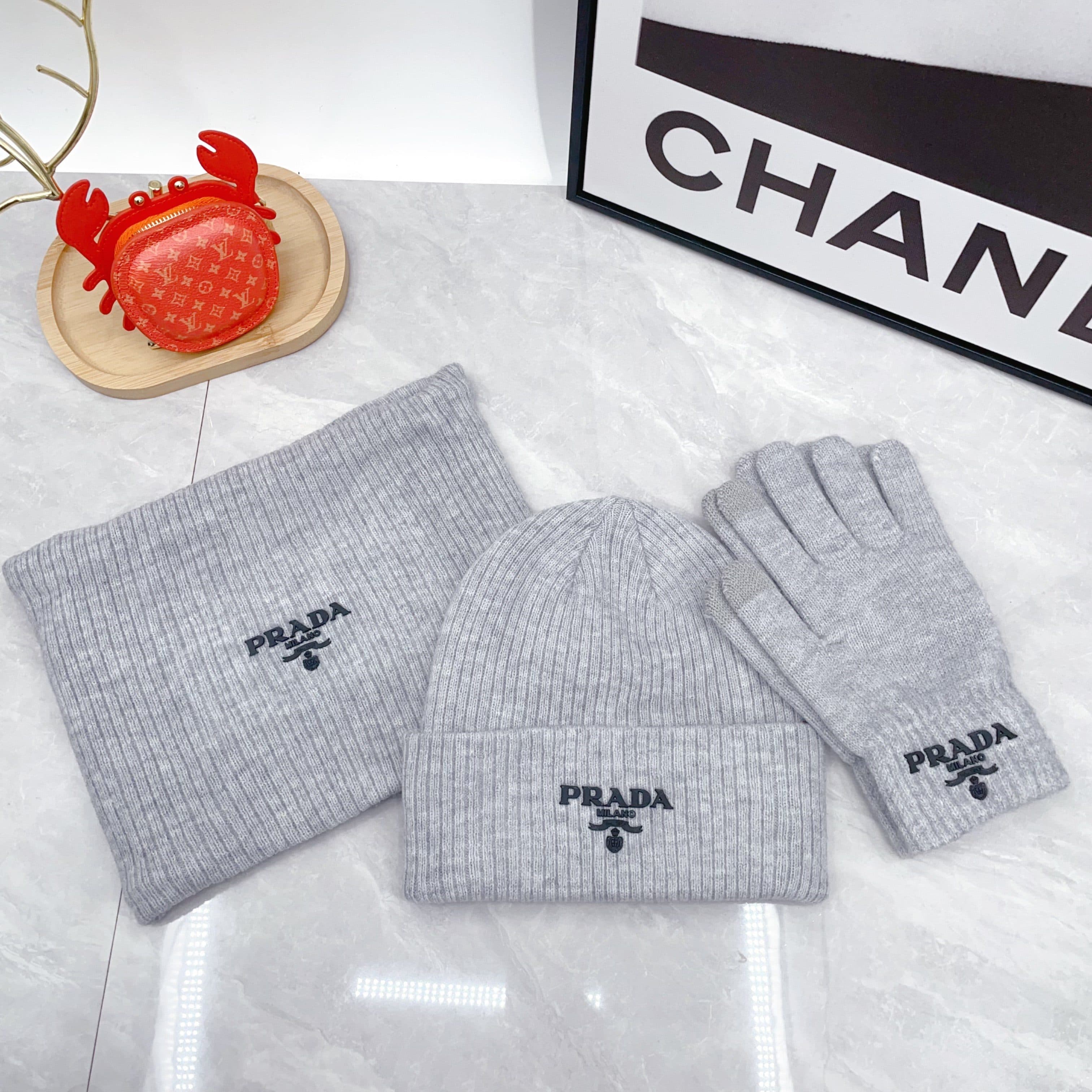 Ensemble d'étiquettes triangulaires classiques : bonnet, écharpe et gants - Unisexe