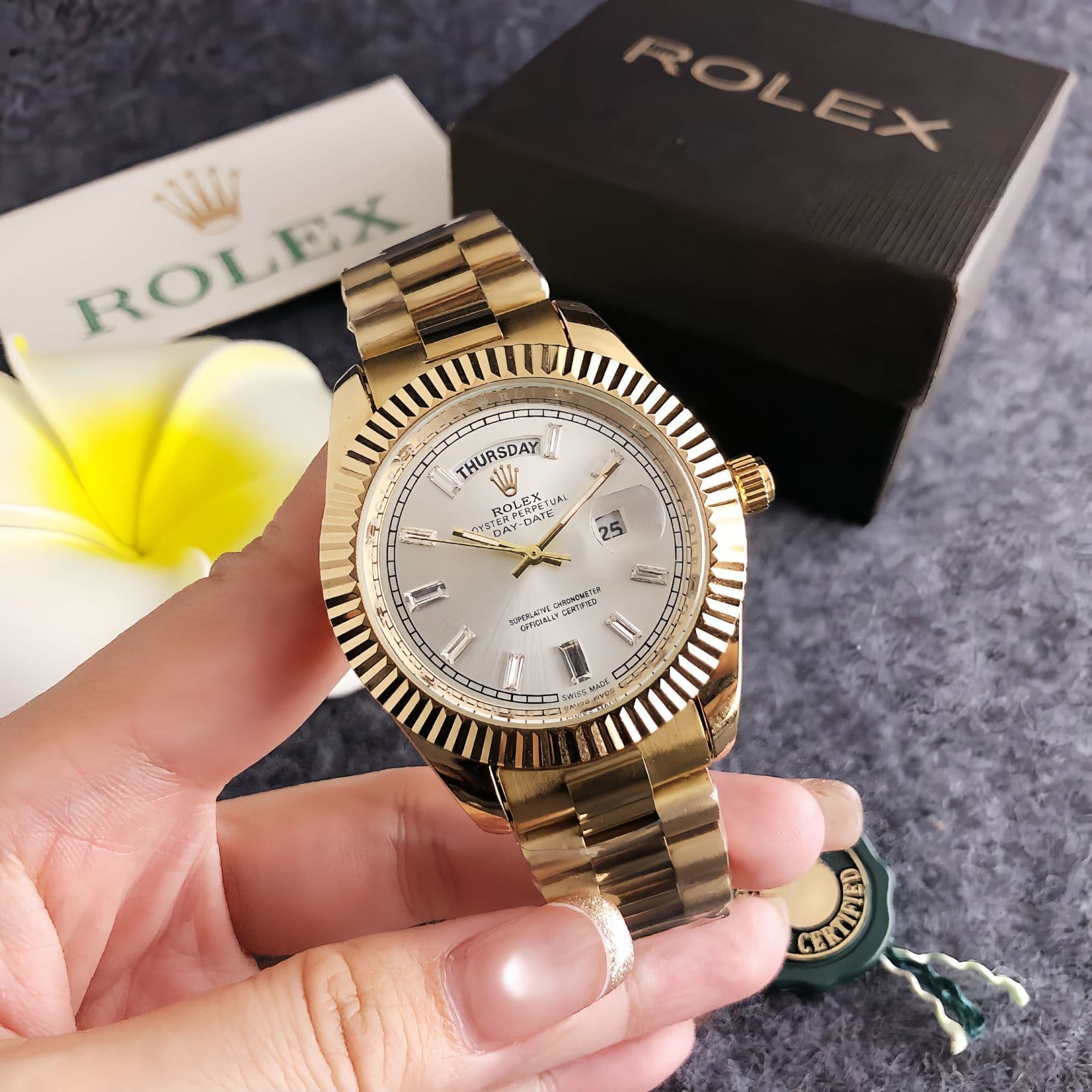Montre homme d'affaires décontractée de style bûcheron avec bracelet en acier élégant