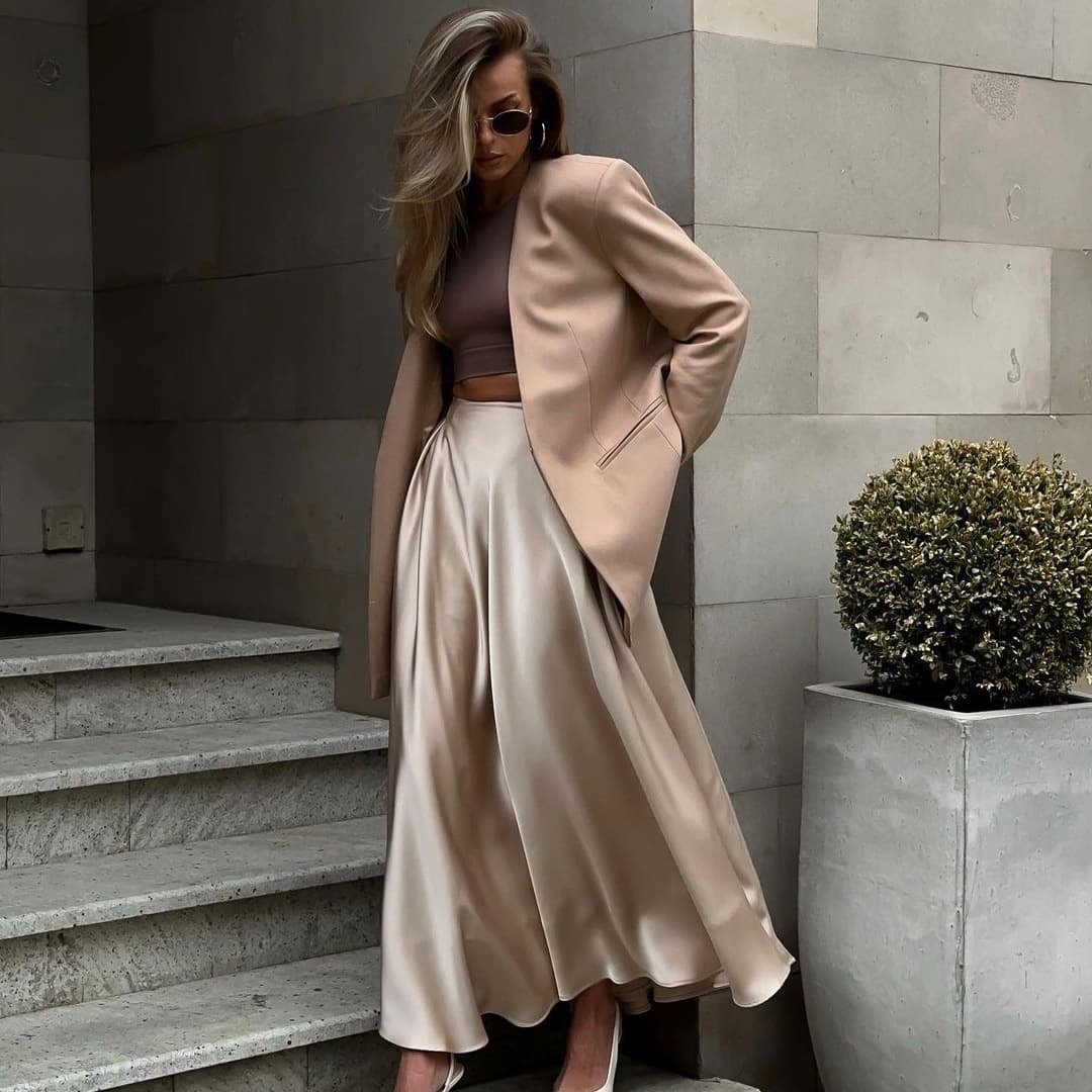 Women's style elegant high-waisted satin color long skirt