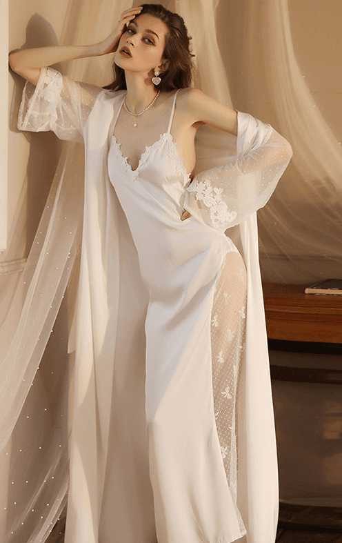 New Sexy Nightgown Plus Long Bathrobe Pajamas Female Long Sleeve Ladies Satin Home Clothes Thin Generation 6076