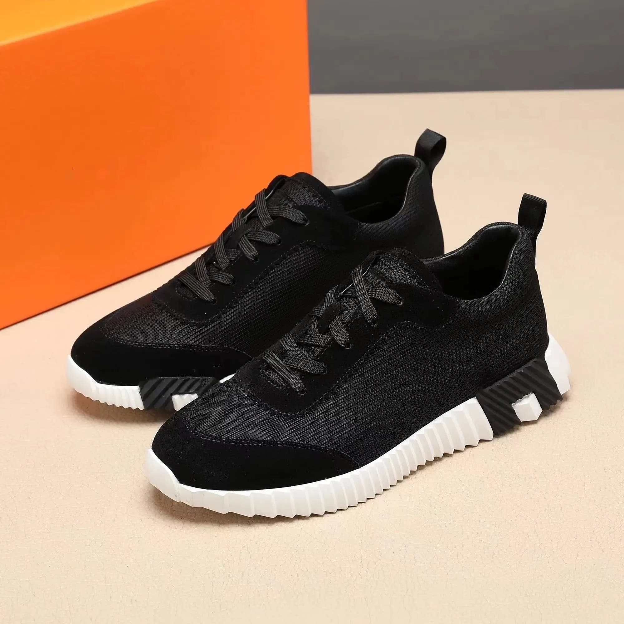 Baskets montantes de marque H pour homme, style décontracté, en cuir et mesh, à lacets, style running.