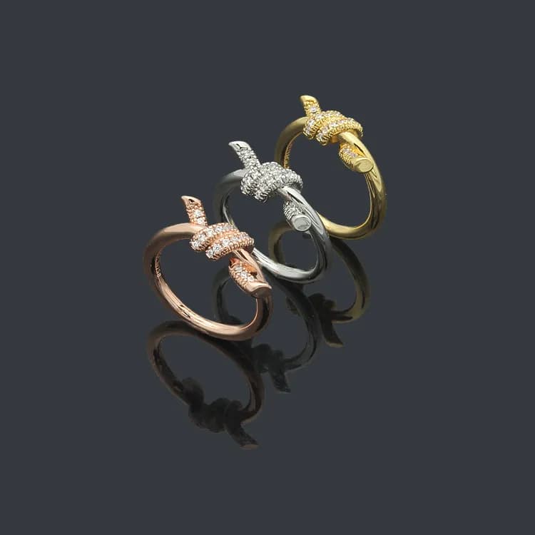 Original Engrave Designer Diamond T Knot Ring Extravagant Gold Sier Rose 316L Stainless Steel Letter Rings Women Men