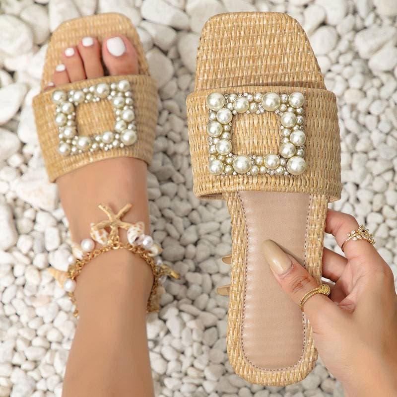 Large Size Women’s Shoes Summer Woven Metal Buckle Flat Slippers For Women Ins Fashionable Beach Sandals Flat Sands