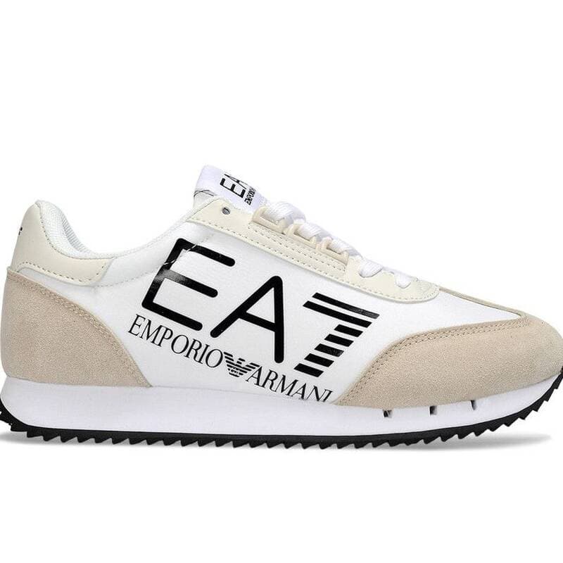 Nouvelles chaussures de randonnée basses EA7 en cuir d'Armani, fabriquées en cuir de vachette pleine fleur.