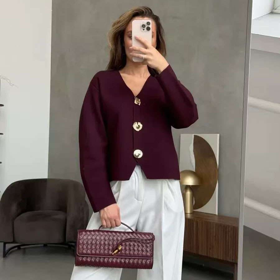 Premium Cropped Knit Cardigan For Women | Slim Fit V-Neck Metal Button Sweater – Autumn Layering Essential (S/M/L, 4 Colors)​