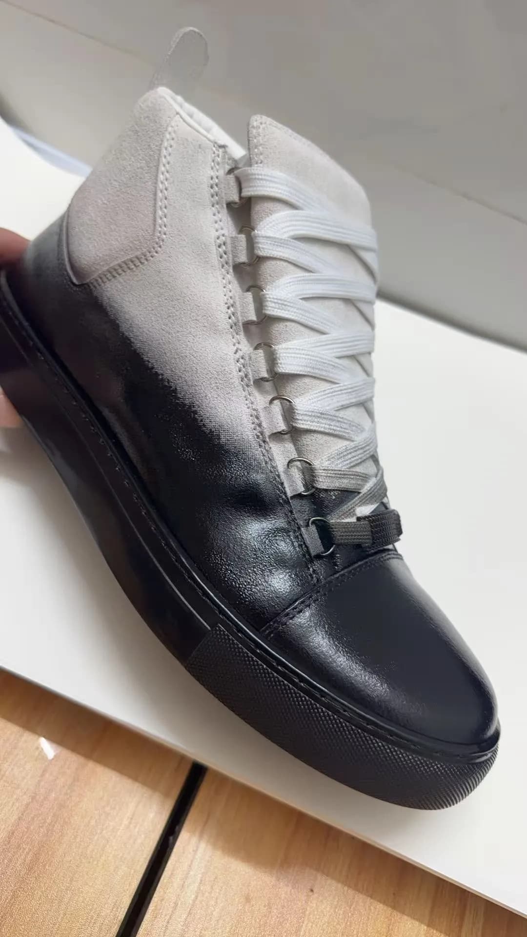En stock 2026 Chaussures de marque à succès pour hommes et femmes, semelles épaisses rehaussantes, polyvalentes, décontractées et tendance