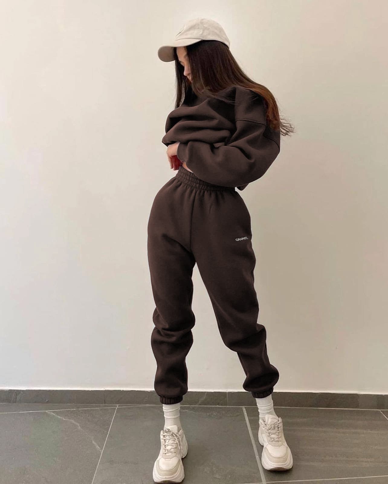Ensemble sweat-shirt de sport slim brodé pour femme, tenue deux pièces polyvalente et décontractée, style européen-américain