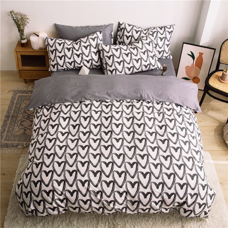 Bedding Duvet Cover Romantic Heart Printed Bedding In Soft Polyester
