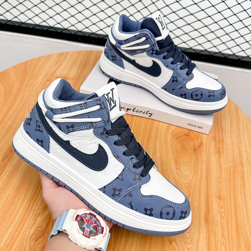 De nouvelles marques de luxe et de sport lancent conjointement des chaussures décontractées à la mode, avec une production haut de gamme et détai