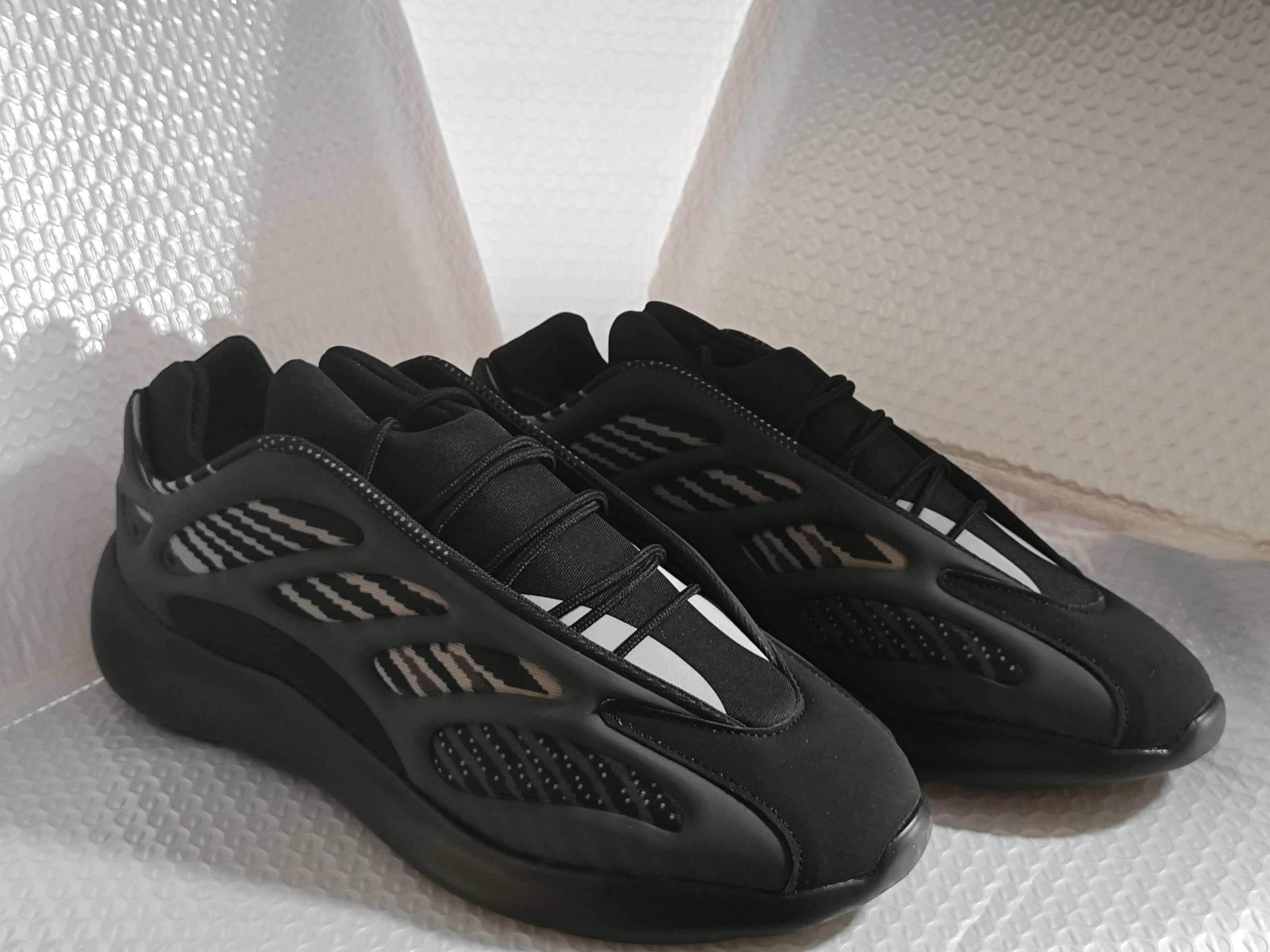 Chaussures Coconut Shoes 700v3, chaussures de papa, style couple, squelette lumineux, commerce extérieur, baskets Putian, baskets tendance pour homm