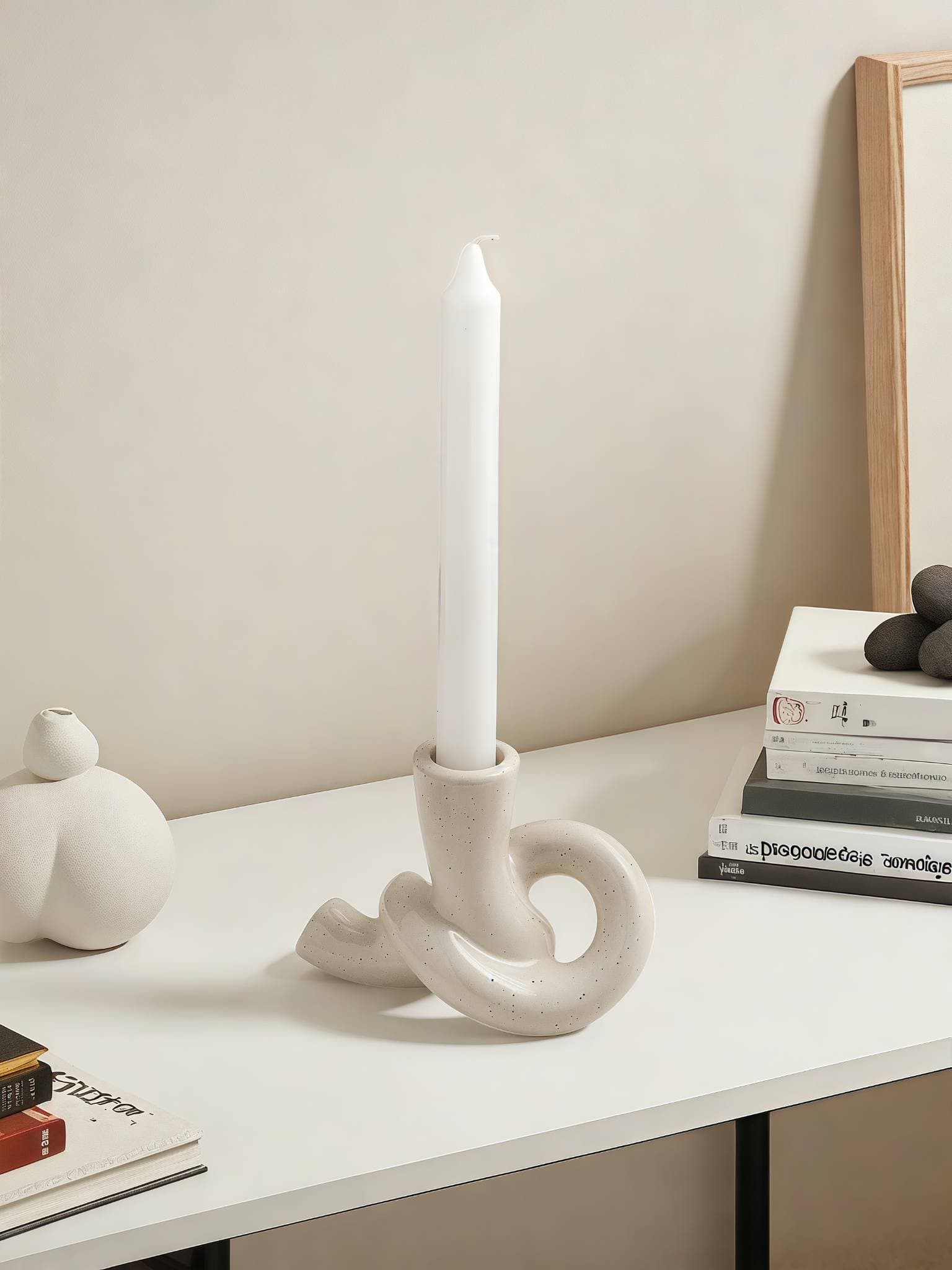 Simple And Elegant Ceramic Candlestick