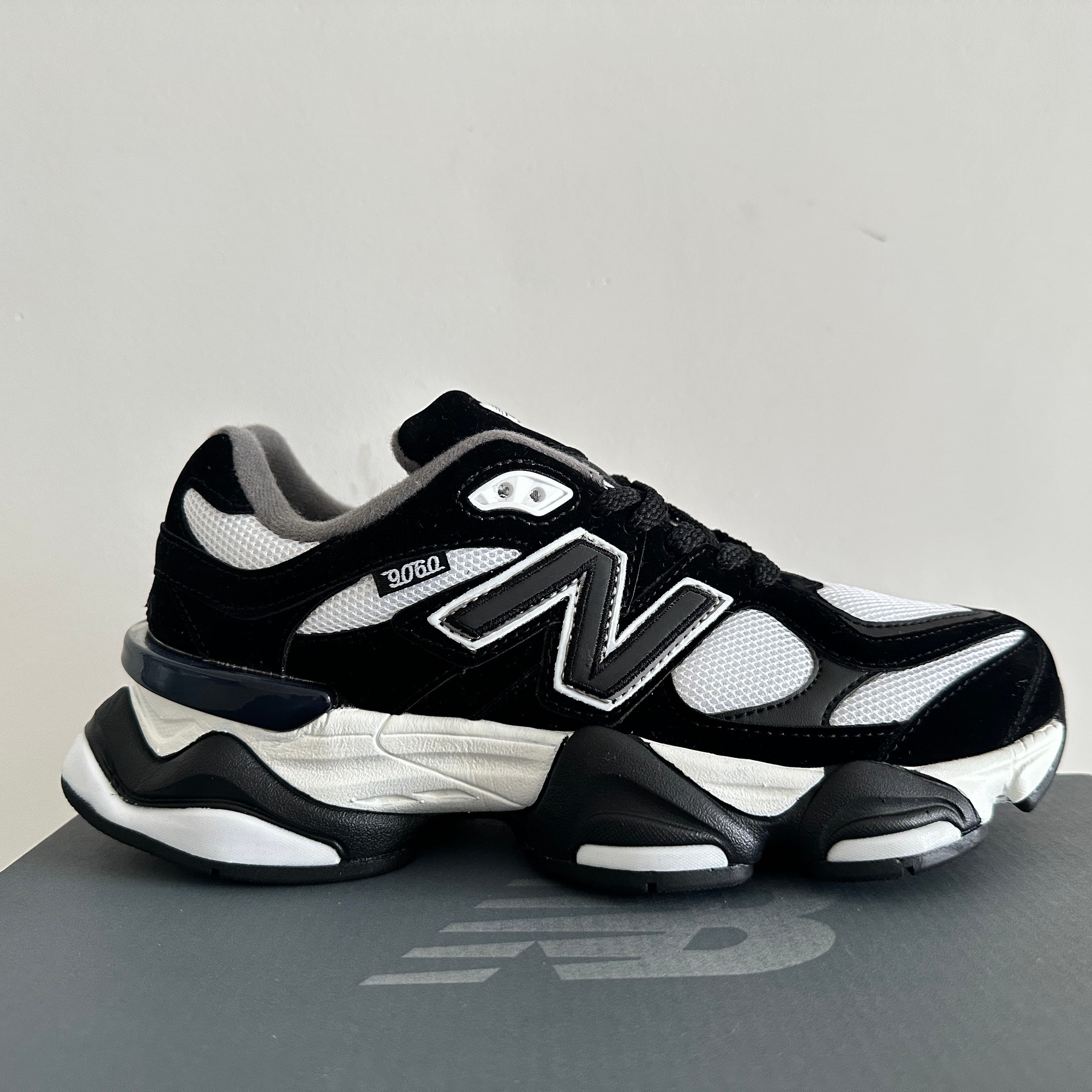Chaussures Seasons Light-Step All pour le sport décontracté, confortables au quotidien, simples et élégantes, avec amorti et tendance NB9060.