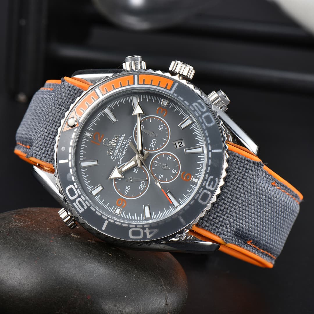 Montre Seamaster Fashion Collection à cadran noir : une montre d'affaires élégante en acier inoxydable