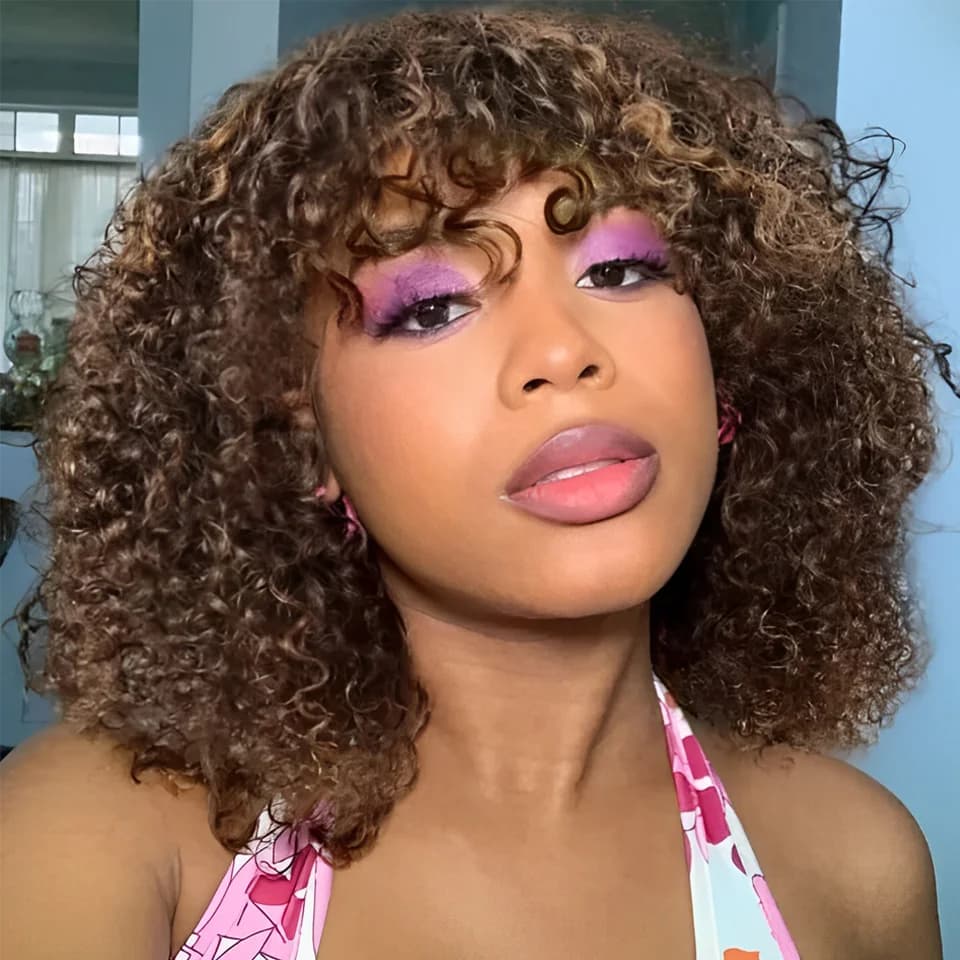 Perruques de cheveux humains bouclés courts bruns Pixie Bob avec frange Jerry Curly Wig Highlight perruques colorées pour femmes