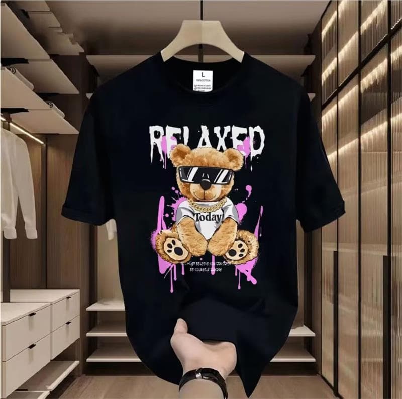 【DORAE】2026 Breathable T-shirt (Eco Cotton) Black (3D "RELAXED Teddy Bear" Print & White-Pink Accent) – Pioneer Style For Weekend Getaway