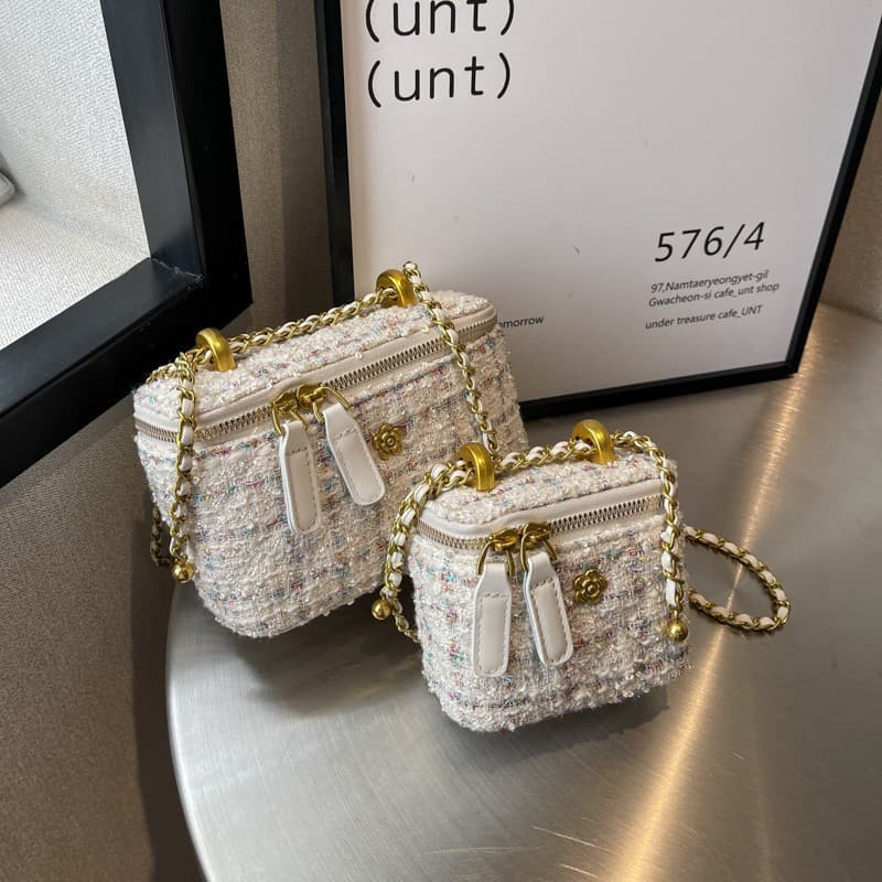 Woolen Mini Chain Bag For Women New Niche Design Box Bag All Match Messenger Bag For Autumn And Winter