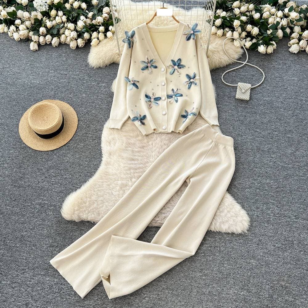​​Women's Embroidered 3d Floral Knit Top & High-Waist Lounge Pants Set – Elegant Two-Piece Outfit For Casual Chic​​