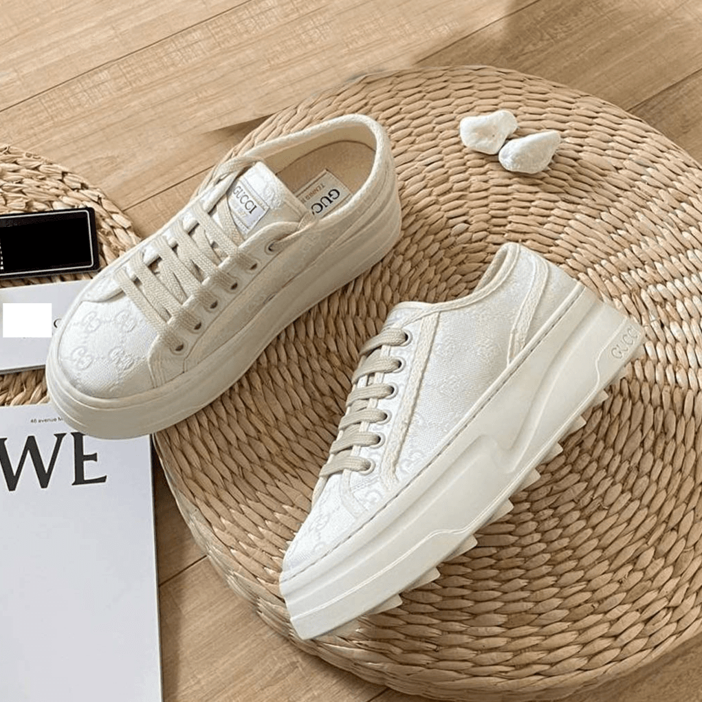 Chaussures anciennes brodées rétro pour femmes, chaussures hautes et basses à lacets en toile, modèles pour couples