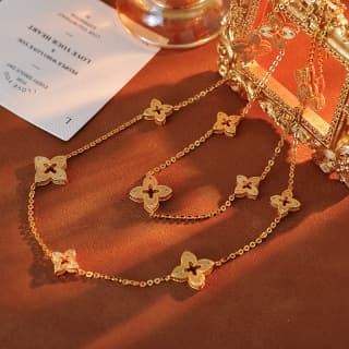 Ladies Necklace Pendant Necklace Beaded Necklace 2025 New Clover Gold Earrings Necklace Bracelet Sweater Chain For Women Light Luxury Niche