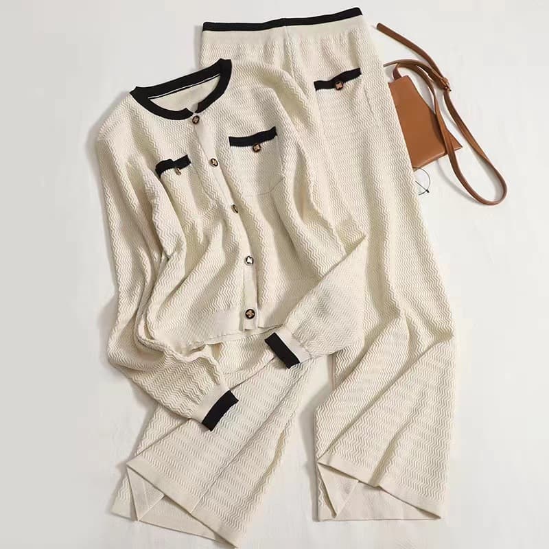 ​​Elegant Knit Two-piece Set For Women - Slim-fit Color-block Sweater & High-waisted Wide-leg Pants​