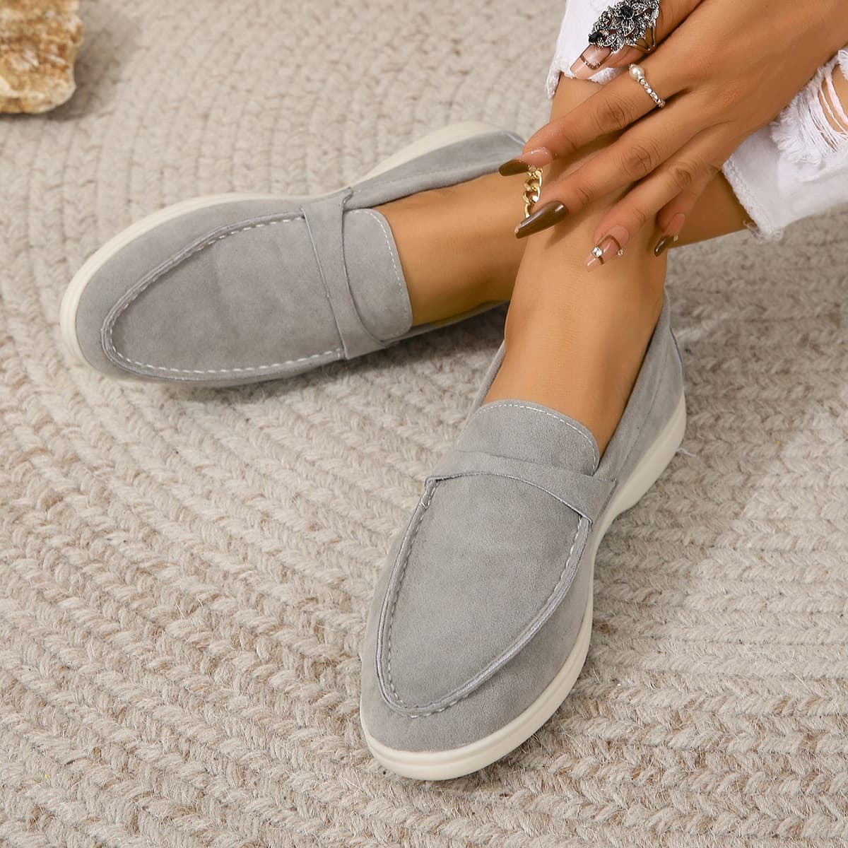 slip-on loafers for women, frosted flat-soled lazy shoes, retro single shoes, large-size casual shoes