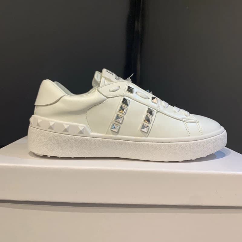 Warren V Home – petites chaussures blanches à clous dorés rivetés pour femmes et Couples, chaussures tendance pour hommes, décontractées et po