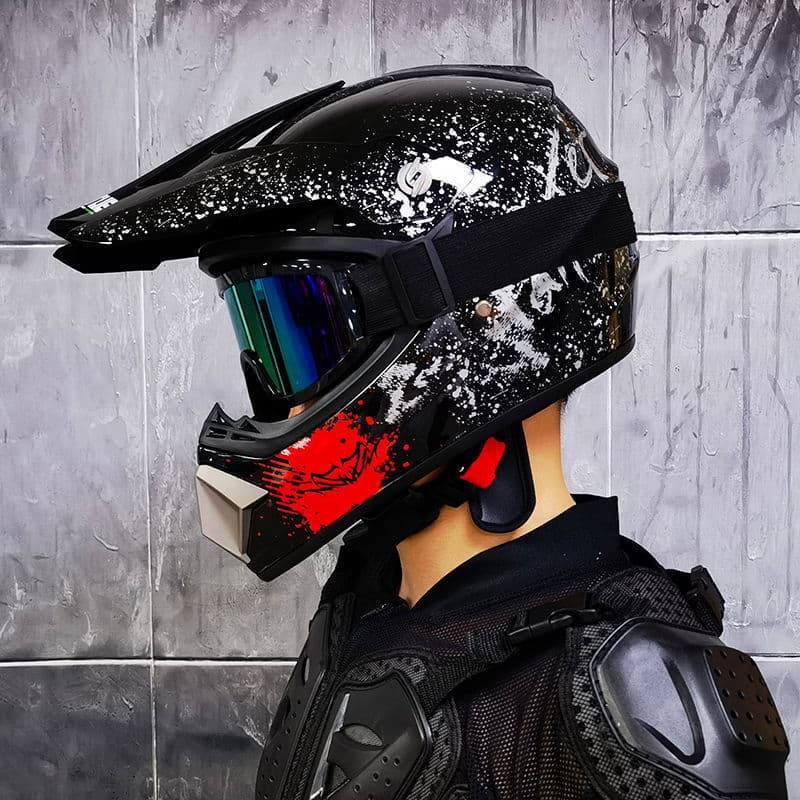Motorcycle Accessories & Parts helmets for men and women rally helmets kart beach cars teenagers and children mountain downhill helmets