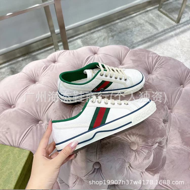 G Home Low Top Canva pour femmes, printemps, broderie classique Old Flower, baskets unisexes à lacets pour couples