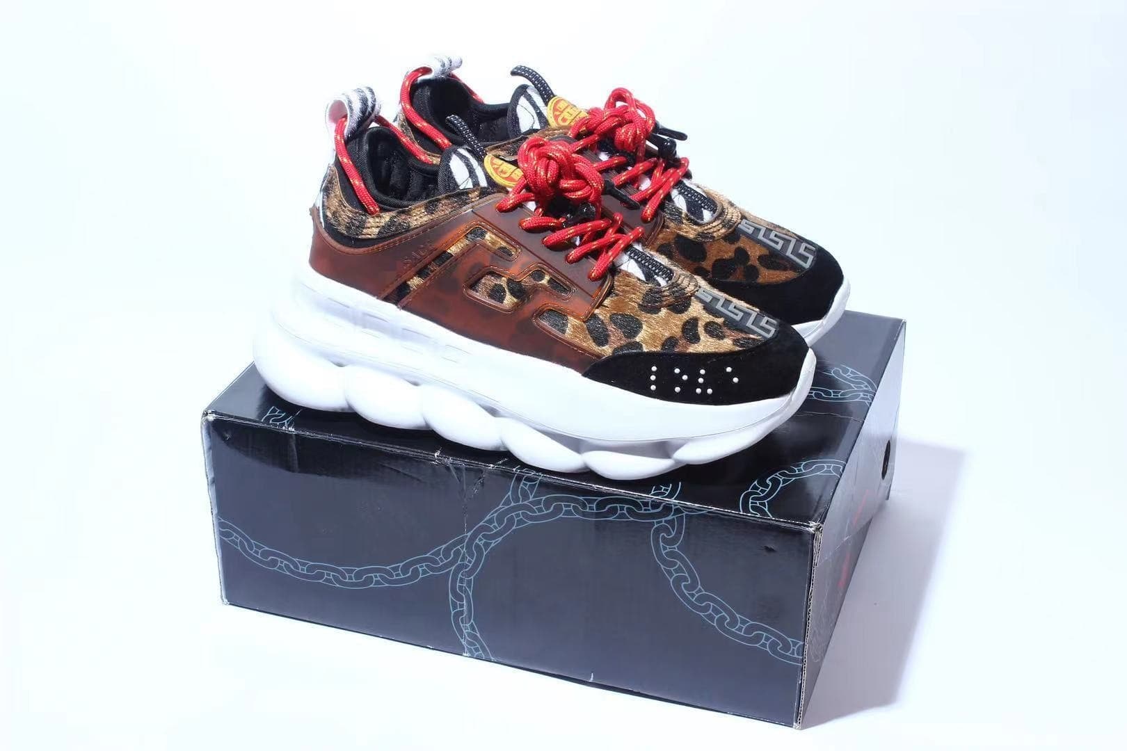 Chaussures de sport décontractées tendance Chain Reaction à tige basse, style rétro, polyvalentes, pour couples, semelle épaisse rehaussante et