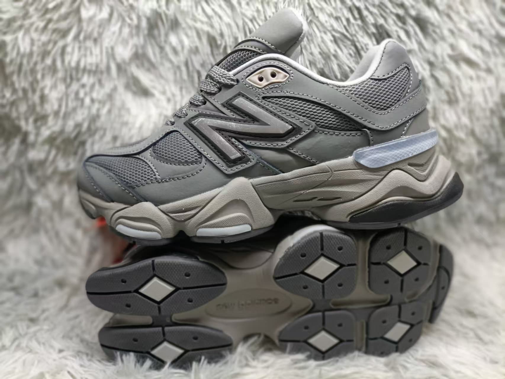 Baskets unisexes NewBalance NB9060 pour couples, style rétro décontracté, pour la course lente, style « papa ».