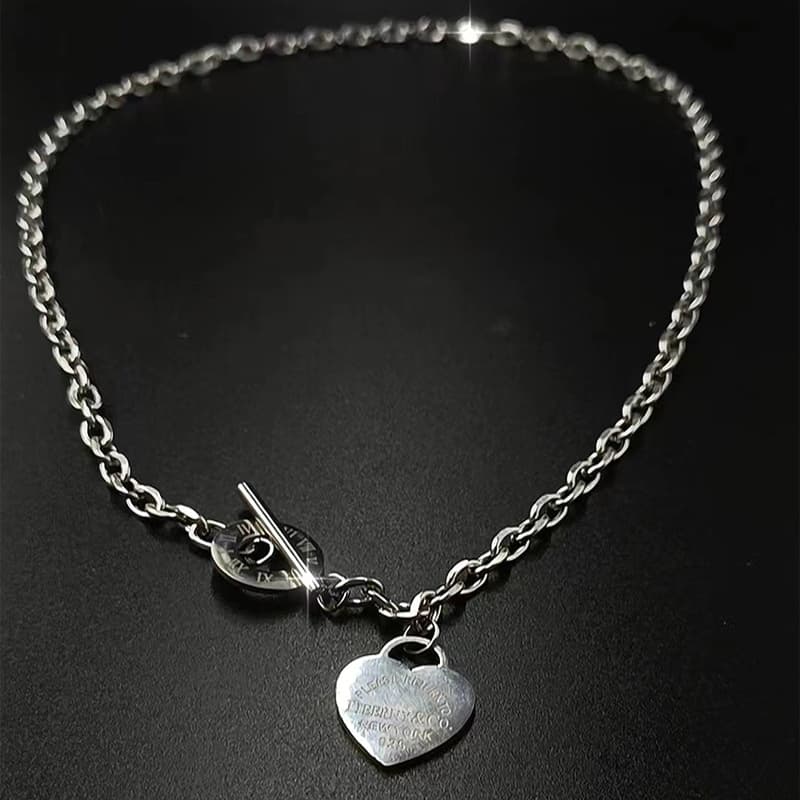 INS Japanese And Korean Version Titanium Steel Non-Fading Elegant Versatile Collarbone Chain For Women Unique Niche