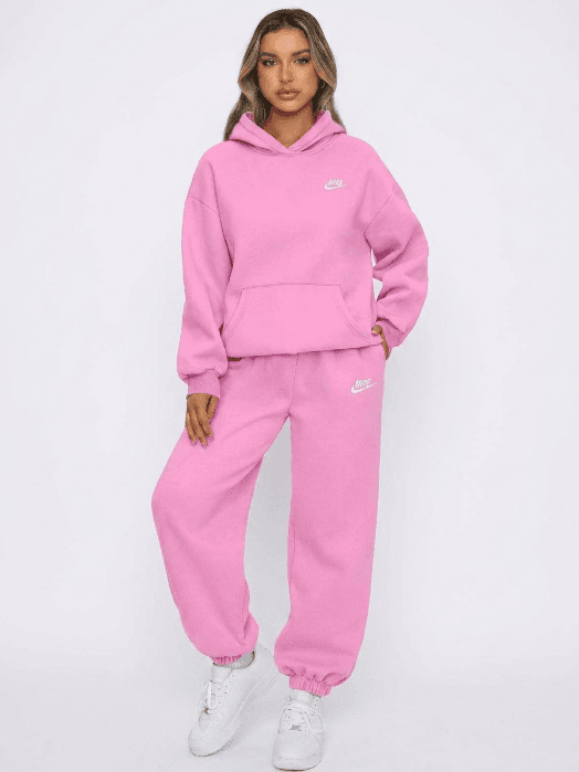 Ensemble deux pièces à capuche Nike pour femme avec logo classique