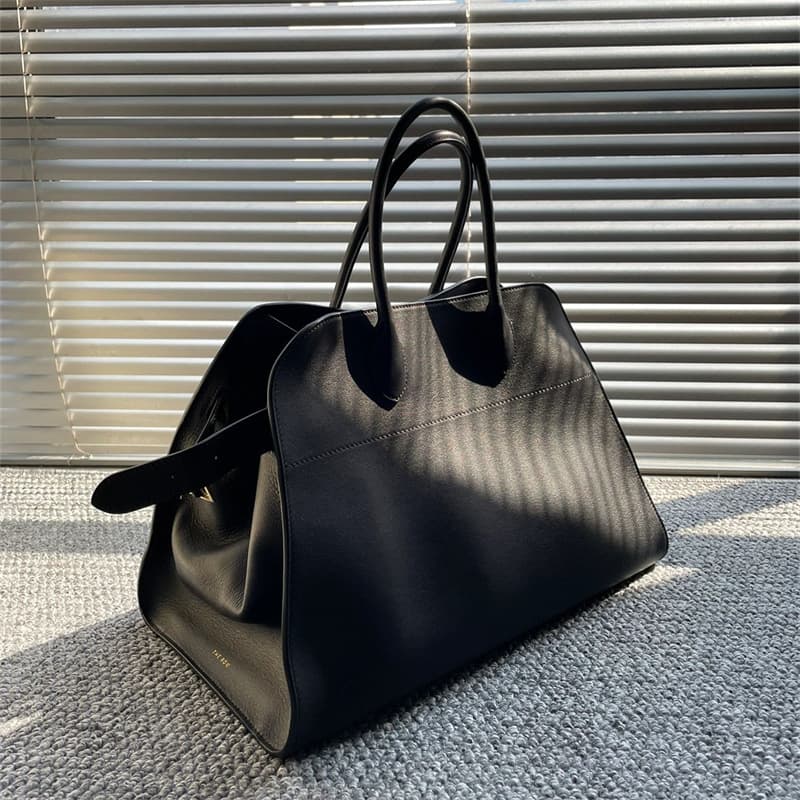 Le sac fourre-tout en cuir de vache à couche supérieure Margaux 15 de grande capacité pour les déplacements quotidiens Le même sac à bandouliè