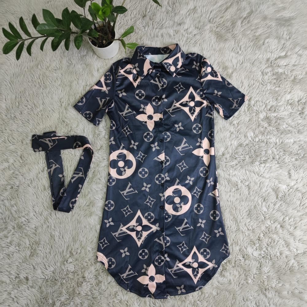 Robe chemise à manches courtes imprimée numériquement à la mode pour femmes, en stock