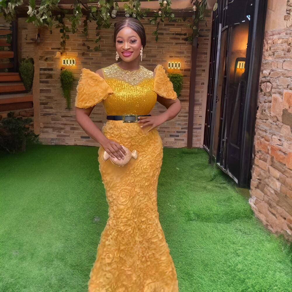 Robe de soirée de luxe en maille brodée en trois dimensions, vêtements pour femmes, col rond, paillettes, strass chauds, avec ceinture