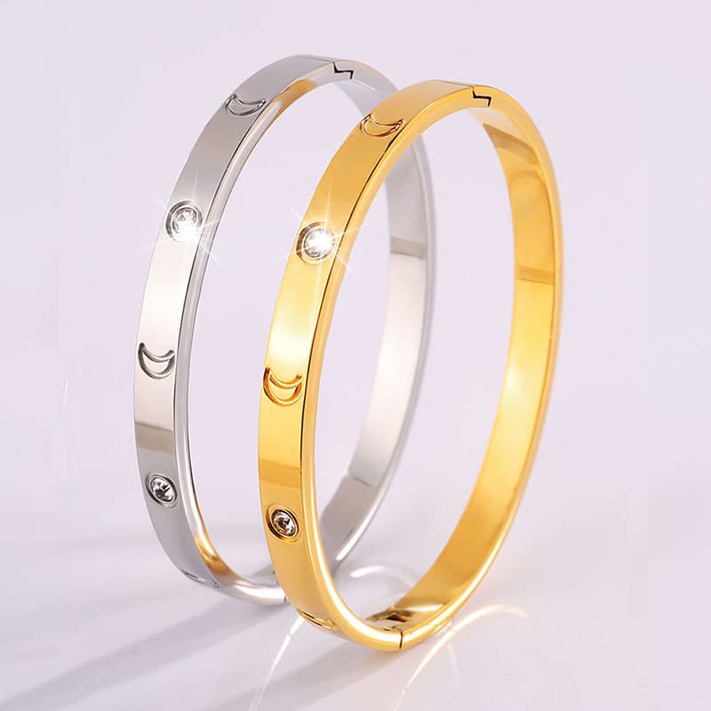 Unisex Titanium steel bracelet embossed moon diamond bracelet for girls high end fashion leisure exquisite non fading bracelet