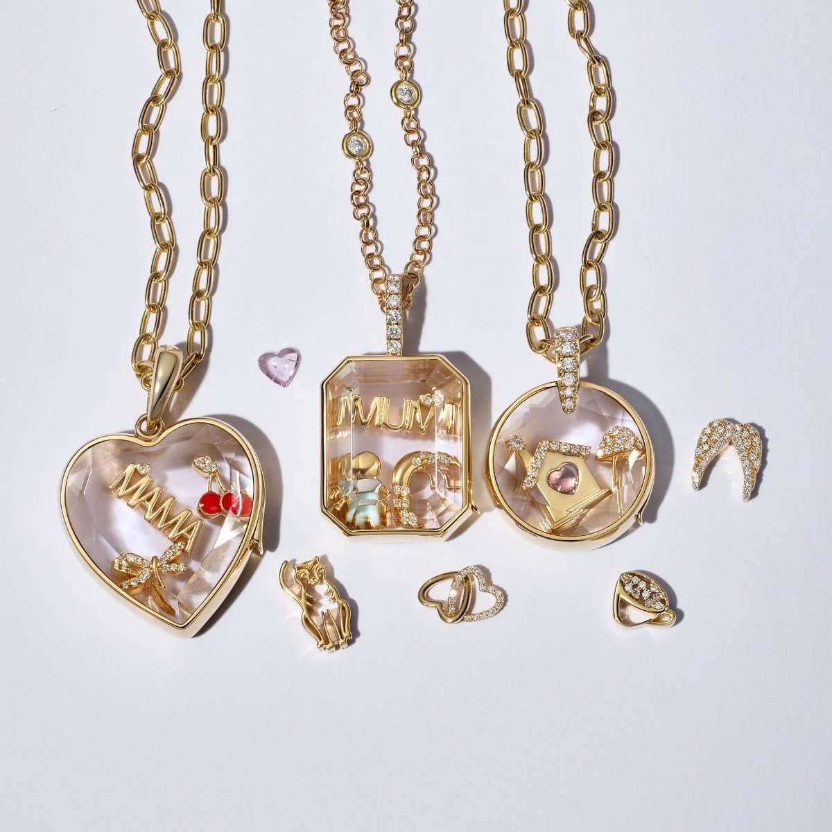 Necklaces Retro Personality Photo Box Pendant Can Be Opened And Closed DIY Pendant Hollow Design Transparent Box 18k Gold Color Preservation