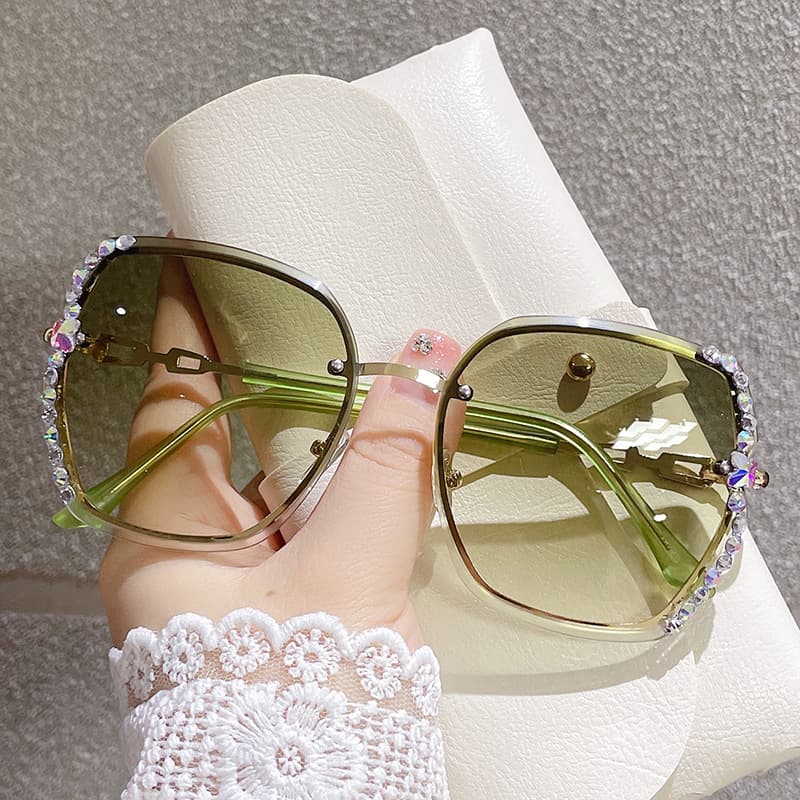 Square Round Sunglasses Women Designer Vintage Rimless Sun Glasses Fashion Eyewear for Lady Diamond Big Frame Gradient