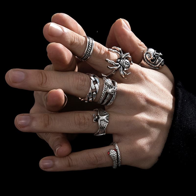 Wind trend hip hop ring men's old spider snake bat skeleton double headed snake ring men's 7-piece set