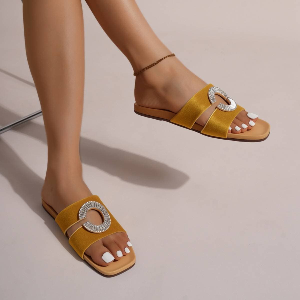 Women's Casual Slip-On Sandals Thick Heel Pure Color Buckle Fashionable Summer Flat Head Cool Slippers