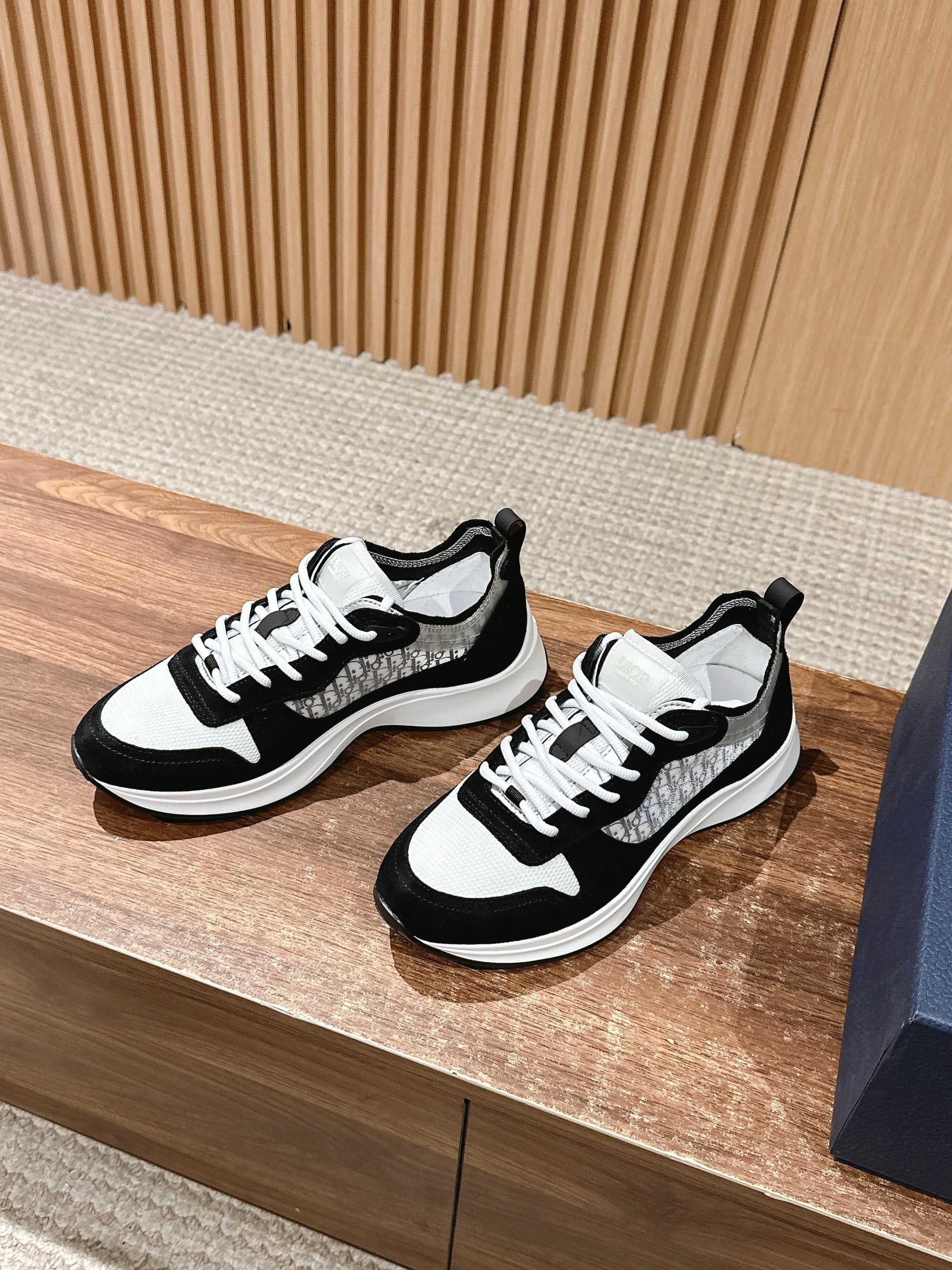 Baskets montantes tendance Pure Original CD B25 pour couples, style papa, chaussures décontractées et élégantes.