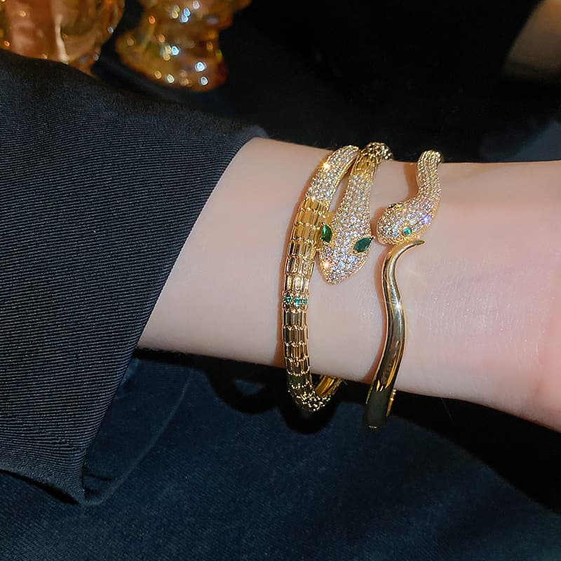 Unique Snake Shaped Bracelet With Fashionable And High-end Design, Personalized Light Luxury And Creative Style Bracelet