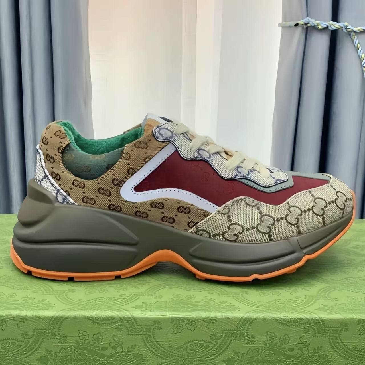Chaussures de papa style étoile pour femmes 2025, nouvelles baskets décontractées et polyvalentes à semelle épaisse, à imprimé blocs de couleu